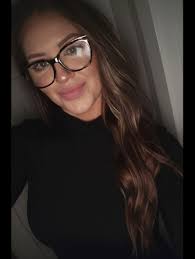 Hi can I get 100 faithful & engaging friends F4F 🫶🏾🙏🏾