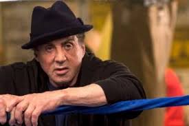 A történet főszereplője, az eredeti szériából ismert apollo creed fia, adonis, aki szeretne apja nyomdokaiba lépni és ehhez rocky. Csipobol Boxlegendat Creed Apollo Fia Filmtekercs Hu
