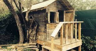 Comment bâtir une cabane avec des palettes. Une Cabane En Palette Permatheque