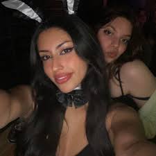 Where to find a florist in Jackson TN that offers edible flowers?