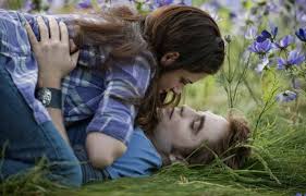 21 signs he's really into you. Top Beautiful Cute Romantic Love Couple Hd Wallpaper Best Romance Images Hd 1200x768 Wallpaper Teahub Io