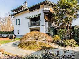 125.000 € riferimento 389 descrizionevorresti un appartamento con 90 mq di terrazzo in zona cuoricino? Cardano Al Campo Vendita Case E Immobili Re Max