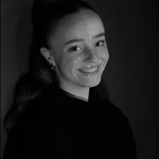 Eva Thornton-Booth (@EvaThorny)