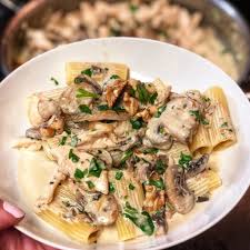 rigatoni with chicken and gorgonzola cream gorgonzola recipes rigatoni recipes gorgonzola cream sauce