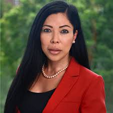 Elizabeth Heil Email & Phone Number