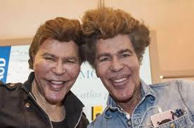 Il était, avec son frère jumeau, . Wrhq2yfnqveg0m