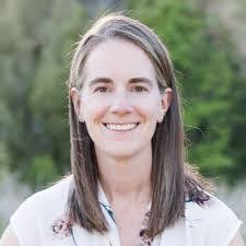 Danielle Hawes's Instagram, Twitter & Facebook