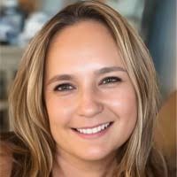 Keri Dickerson's Instagram, Twitter & Facebook