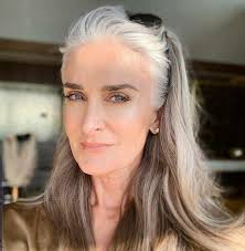 Let's welcome our new members! Amanda Pero, Yvonne Lapre Schutz, Dorottya  Pingiczer, Cindy Hooser Romack, Rechelle Baasansukh, Paola Ramirez,  Carolina Garcia, COB51 Art Studio, Aubrey Lorene Maniscalco, Michele  McKenzie Bobbitt, Emily Petersen,