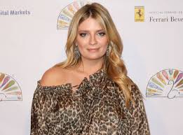 Mischa anne marsden barton is an english and american film, television, and stage actress, and occasional fashion model. Mischa Barton Opens Up About Her Exit From The O C