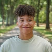 600+ perfiles de «Chatman»