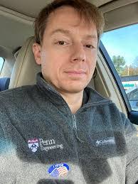 Lee Bassett's Instagram, Twitter & Facebook