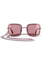 Carrera offers eyeglasses and sunglasses. Best Sunglasses For Your Face Shape 2021 Designer Sunglasses For Women