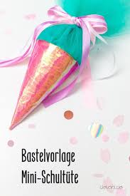 Mini Schultute Bastelvorlage Zuckertute Mit Bildern Schultute Basteln Vorlage Schultute Basteln Anleitung Schultute Basteln