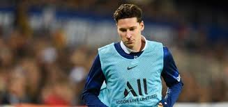 Le psg se qualifie pour les 8es de finale dans la douleur, s'imposant par la plus petite des marges grâce à sarabia. Lorient Psg La Composition Est Tombee Coupe De France Paris Psg