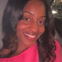 Colleen Tuthill's Instagram, Twitter & Facebook