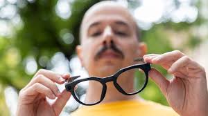 バックモニタもGPSも。オートバイ好きが待ち望んでいたARヘルメット