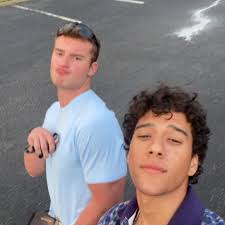 Ian Malinowski (@ian_malinowski) • Instagram photos and videos