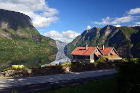 The flåm railway goes to myrdal with correspondence to. High Standard Cabin 2 By The Aurland Fjord Houses For Rent In Aurland Sogn Og Fjordane Norway
