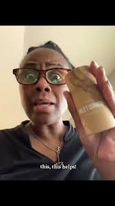 THIS HERE.. HELPS MY ACID REFLUX, FEET PAIN, EVERYTHING!! MR CHARLES WARREN  DON'T OWE ME NOTHING! THANK YOU!" 🙏🏽❤️ #sweetgingervaporrub