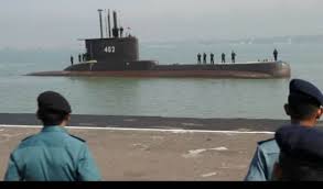 Angkatan laut indonesia mengatakan kapal itu mungkin tenggelam hingga kedalaman lebih dari 2.000 kaki, yang tentunya akan mempersulit. W3n8gpxfuggavm