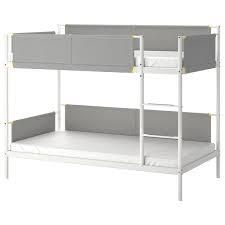Le pedane dietro il castello hanno una profondità di 45cm, uno spazio studiato per poterci comodamente camminare. Vitval Struttura Per Letto A Castello Bianco Grigio Chiaro 90x200 Cm Ikea It