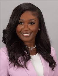 Amber Crenshaw's Instagram, Twitter & Facebook