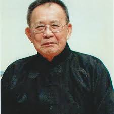 Memorial remembers professor John Ho, husband of Lucy Ho