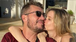 Последние твиты от marcelo tinelli (@cuervotinelli). The First Departure Of Marcelo Tinelli And Guillermina Valdes After The Reconciliation Newsy Today