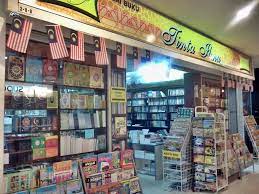 Kalau nama penduduk shah alam ataupun student universiti teknologi mara (uitm) shah alam, mesti tahu kedai master art di seksyen 2, shah alam. Kedai Buku Tinta Ilmu Abu Nuha Corner