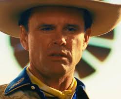 New headcanon: Victor's face is supposed to be Cooper Howard : r/Fallout