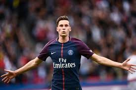 Restez informé des matchs de foot de votre soirée, préparez votre programme télé foot, bénéficiez d'un agenda télé des diffusions de matchs de foot, live ou enregistrés, retransmis par des diffuseurs. People Photos Julian Draxler Psg Paris Saint Germain