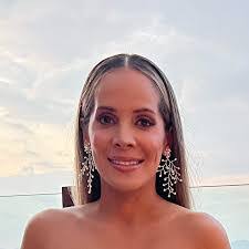 Sabrina Phillips's Instagram, Twitter & Facebook