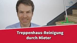 Der eingangsbereich oft stark beansprucht wird, ist hier eine regelmäßige reinigung die treppenhausreinigung, auch aufgangsreinigung genannt, umfasst zum beispiel das kehren, saugen und wischen von bodenbelägen aller art. Treppenhaus Reinigung Durch Den Mieter Was Ist Zu Beachten Rechtsanwalt Dr Achim Zimmermann Youtube