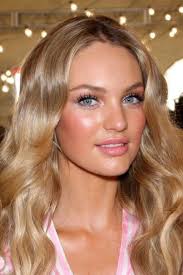 Candice Swanepoel In Guzellik Sirlari Sac Guzelligi Unlulerin Sac Modelleri Melek Makyaji