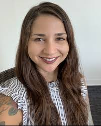 Nicole Bixler's Instagram, Twitter & Facebook