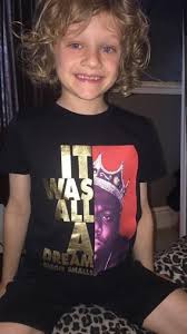 Boy struck by lightning in freak thunderstorm in blackpool. Clb8gb531ztkpm