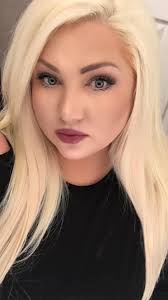 This girl is about to have the worst hair bleaching fail ever... 😱