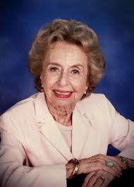 Carrie Staats's Instagram, Twitter & Facebook