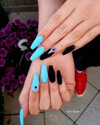 These short nail designs range from minimalist details to graphic shapes. Popular Nails 2021 Design Trends And Popular Nails Colors 2021 37 Photos Videos