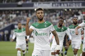 Zlatan ibrahimovic a lancé un défi à cristiano ronaldo après son but contre la juventus : Denis Bouanga Saint Etienne Apres La Victoire Contre Bordeaux Les Cartes Ont Ete Redistribuees L Equipe