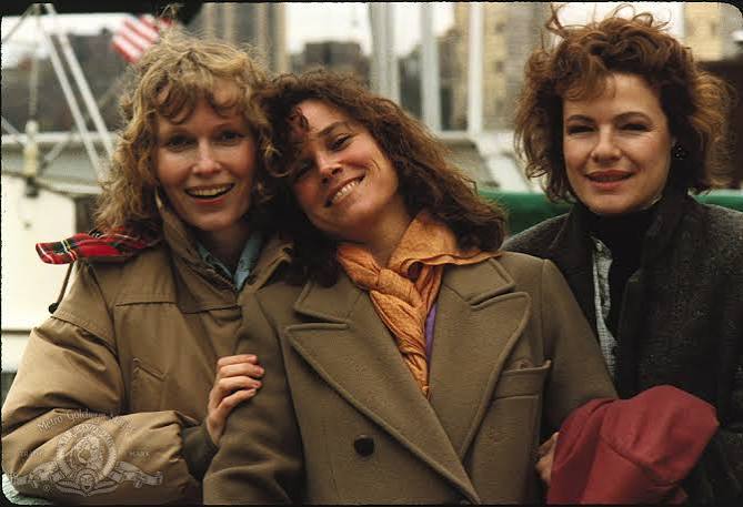 Hannah and Her Sisters (1986) - IMDb