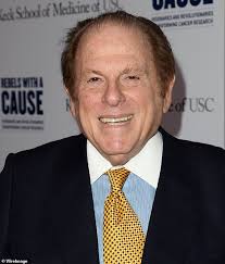 Arnold Kopelson, Oscar-winning producer of Platoon, dies at his Beverly  Hills home at age 83