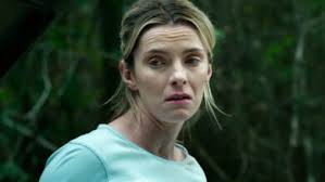 Aranhas gigantes se espalham por um prédio inteiro no trailer do terror  "Infestação"