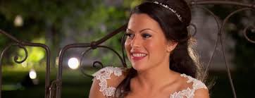 Dans mariés au premier regard, les candidats se rencontrent le jour de leur mariage, à la mairie de grans, devant le maire yves vidal, avec l'assurance de trois experts qu'ils seront parfaitement compatibles avec leur moitié selon les résultats des tests qu'ils ont eu à passer1. Maries Au Premier Regard Claire Heureuse D Etre Enfin Divorcee De Gaetan