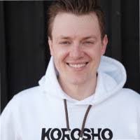 Alexander Pagel's Instagram, Twitter & Facebook