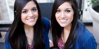 How Identical Twins In College Handle Dating Identical Twins Twins Love Twins