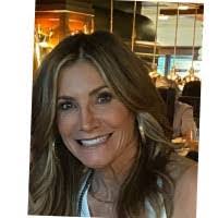 Marlo Saunders's Instagram, Twitter & Facebook