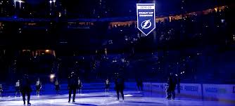 The tampa bay lightning raise their 2020 stanley cup champions banner in the first home game of the 2021 season with fans in attendance. At The Rink Tampa Bay Lightning S Stanley Cup Banner Ceremony Serves As Reminder Of Normalcy During Unusual Year