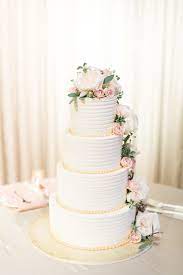 Alexis Tim Bridal Bliss Groom Wedding Cakes Wedding Cakes With Flowers Floral Wedding Cakes
